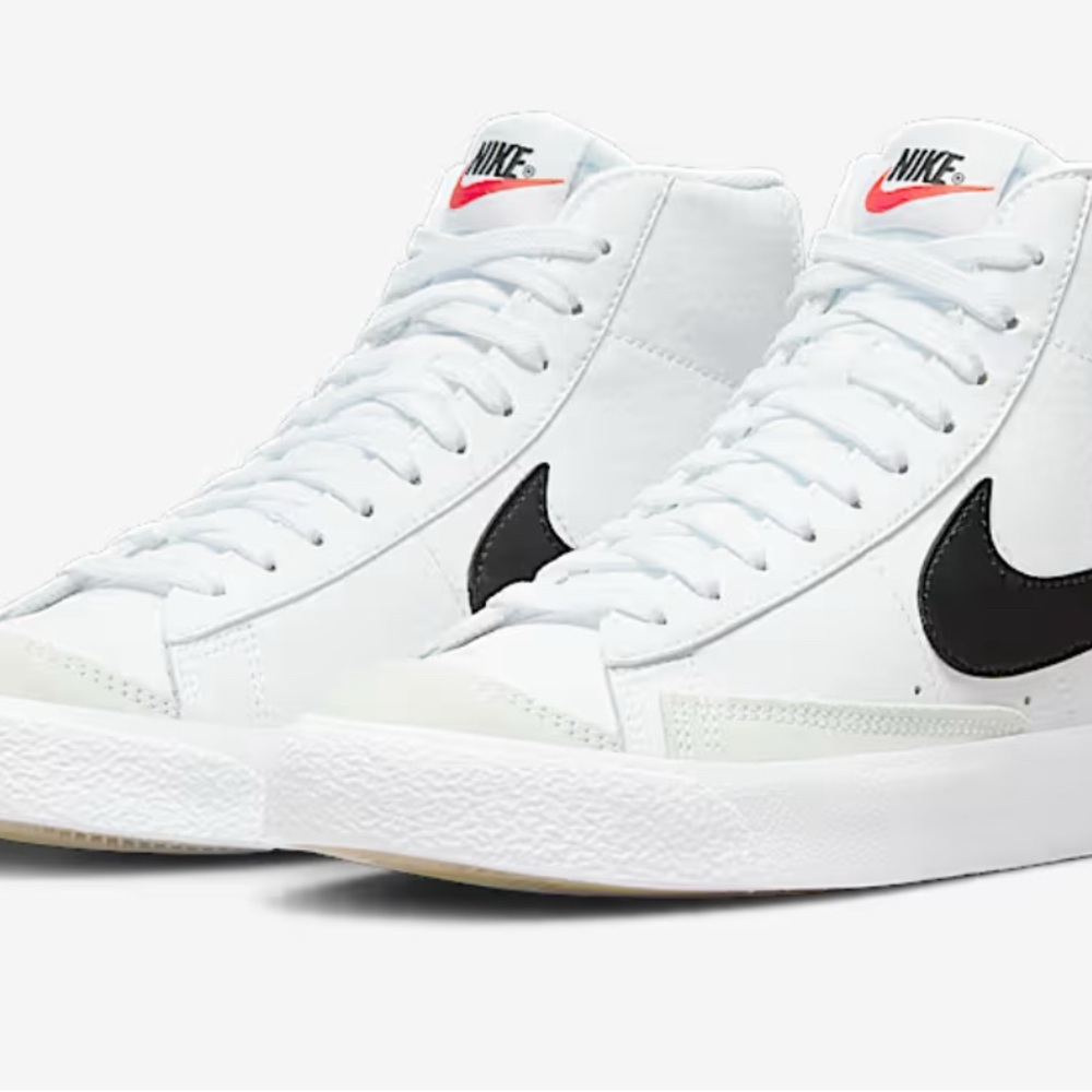 Women’s Blazer Mid ‘77